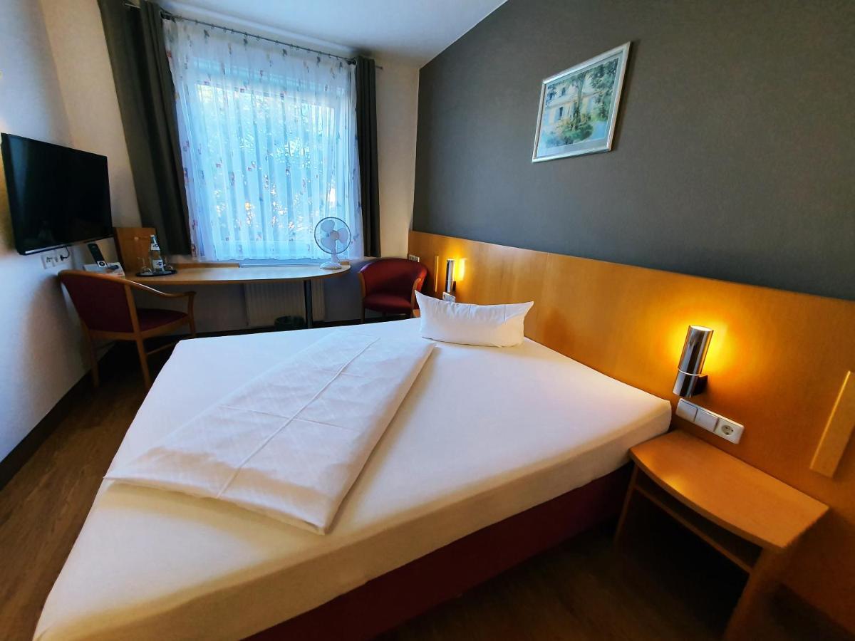 Hotel Sunparc - Shuttle Zum Europa-Park Rust 4Km & Rulantica 2Km Ringsheim Eksteriør bilde