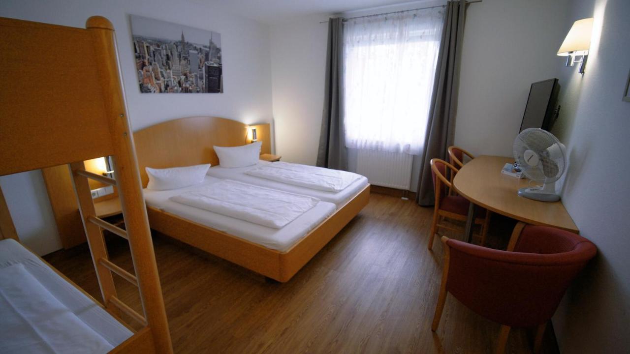 Hotel Sunparc - Shuttle Zum Europa-Park Rust 4Km & Rulantica 2Km Ringsheim Eksteriør bilde