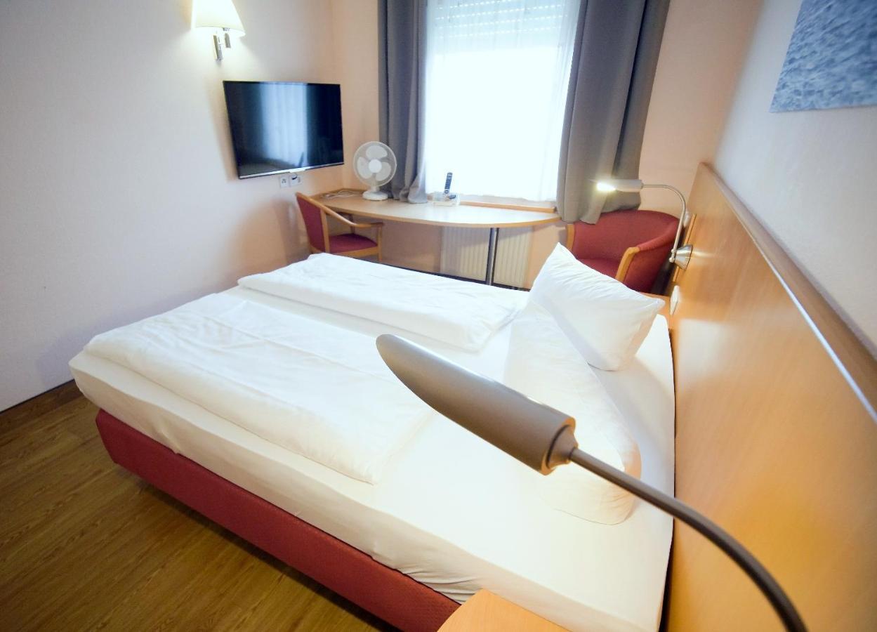 Hotel Sunparc - Shuttle Zum Europa-Park Rust 4Km & Rulantica 2Km Ringsheim Eksteriør bilde
