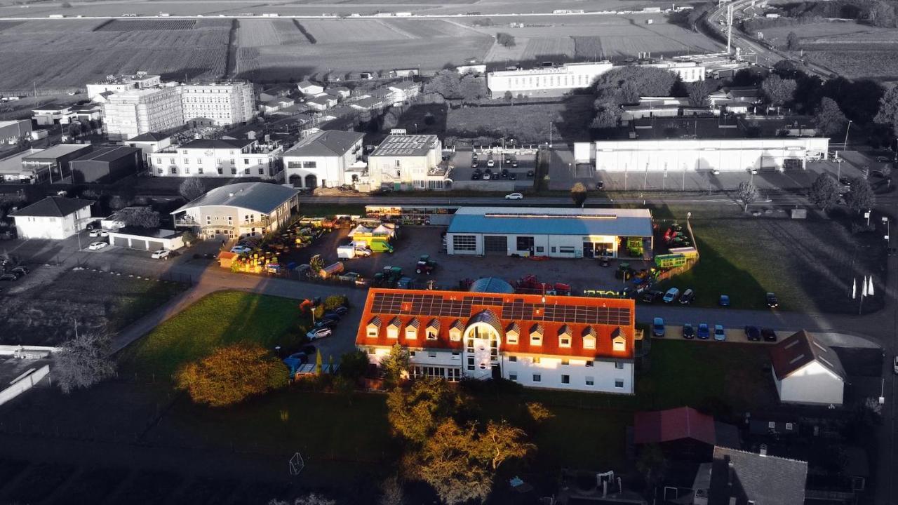 Hotel Sunparc - Shuttle Zum Europa-Park Rust 4Km & Rulantica 2Km Ringsheim Eksteriør bilde