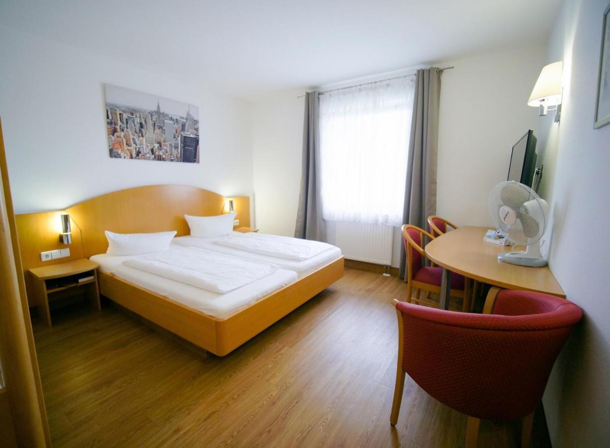 Hotel Sunparc - Shuttle Zum Europa-Park Rust 4Km & Rulantica 2Km Ringsheim Eksteriør bilde