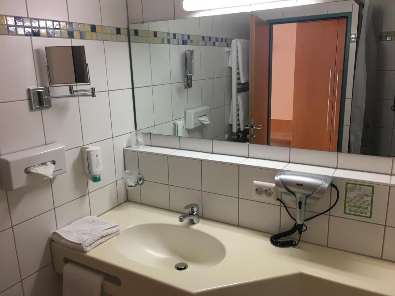 Hotel Sunparc - Shuttle Zum Europa-Park Rust 4Km & Rulantica 2Km Ringsheim Eksteriør bilde